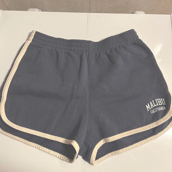 Brandy Melville Faded Blue Shorts - Picture 2 of 2